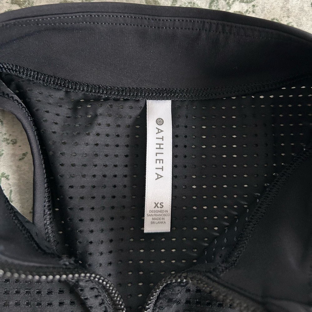 Athleta Perforated HIIT tank - Picture 5 of 6